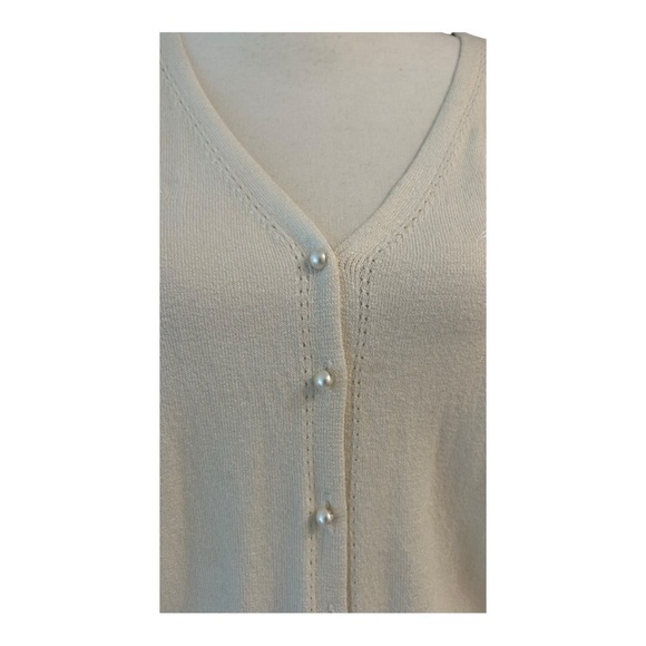 LAST DAY Ivory with Pearl Buttons and Embroidery Tone on Tone Cardigan Medium - Picture 8 of 9